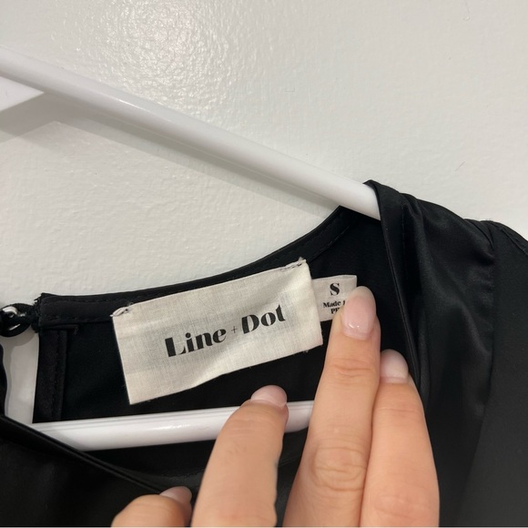 Line & Dot Blouse - Picture 2 of 7